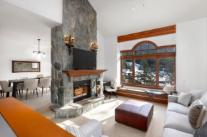 Taluswood The Lookout 9 | Private & Spacious Ski-in-Ski-Out w/ Hot Tub, Fireplace & Garage